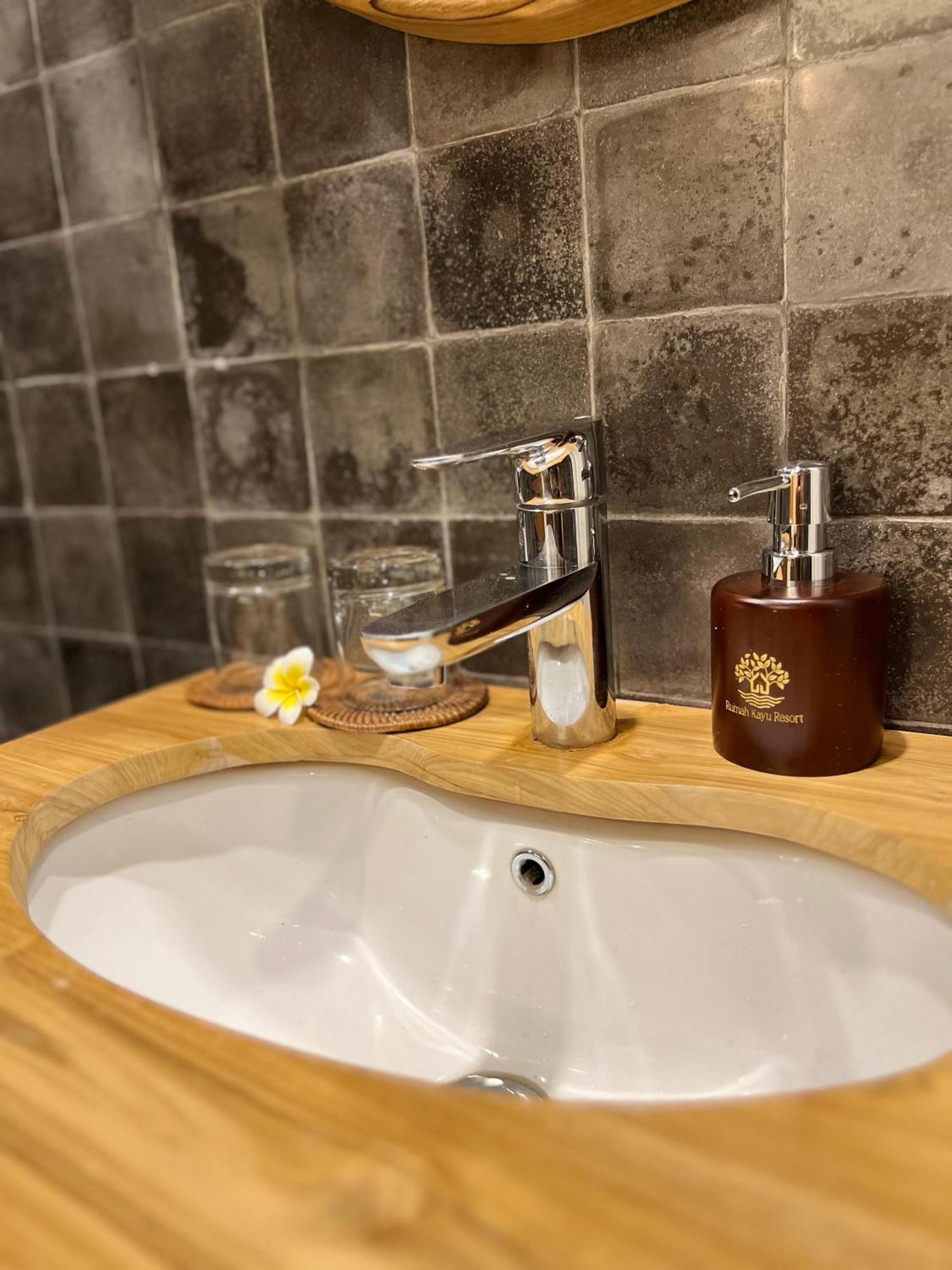Rumah Kayu Resort ウブド エクステリア 写真